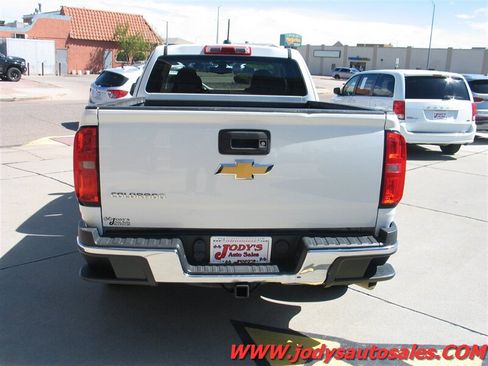 Used 2017 Chevrolet Colorado W/T w/ WT Convenience Package RWD image 31