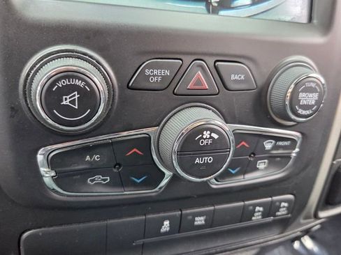 Used 2019 RAM 1500 Big Horn image 26