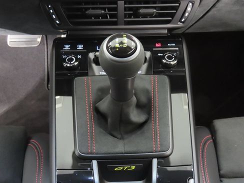 Certified 2026 Porsche 911 GT3 RWD image 29