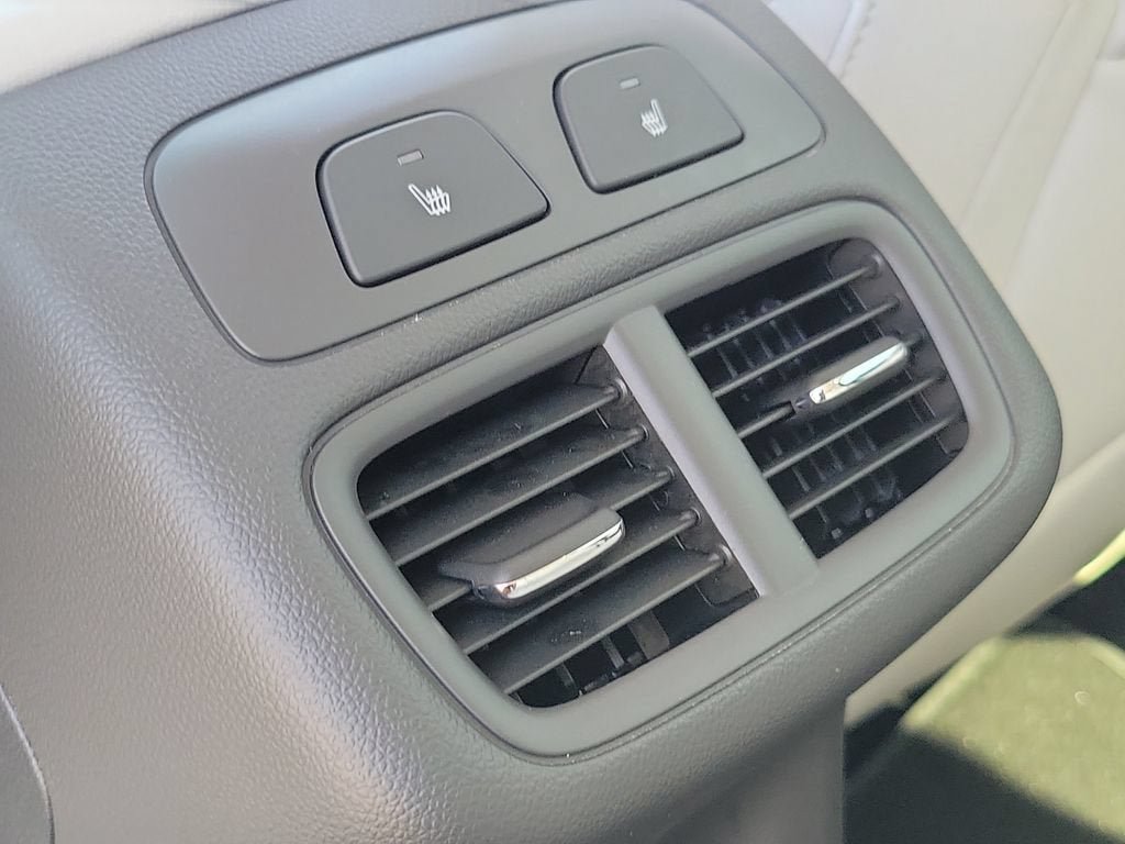 Used 2026 Buick Envision Avenir AWD/4WD image 13