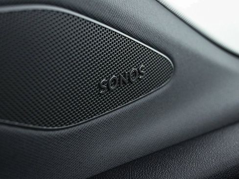 New 2025 Audi Q4 e-tron Prestige image 8