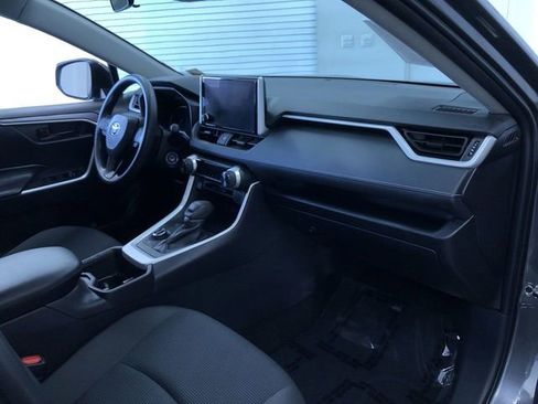 Certified 2025 Toyota RAV4 LE image 23