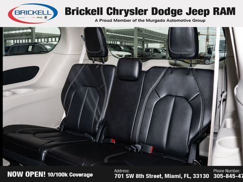 Used 2024 Chrysler Pacifica Touring-L FWD image 19