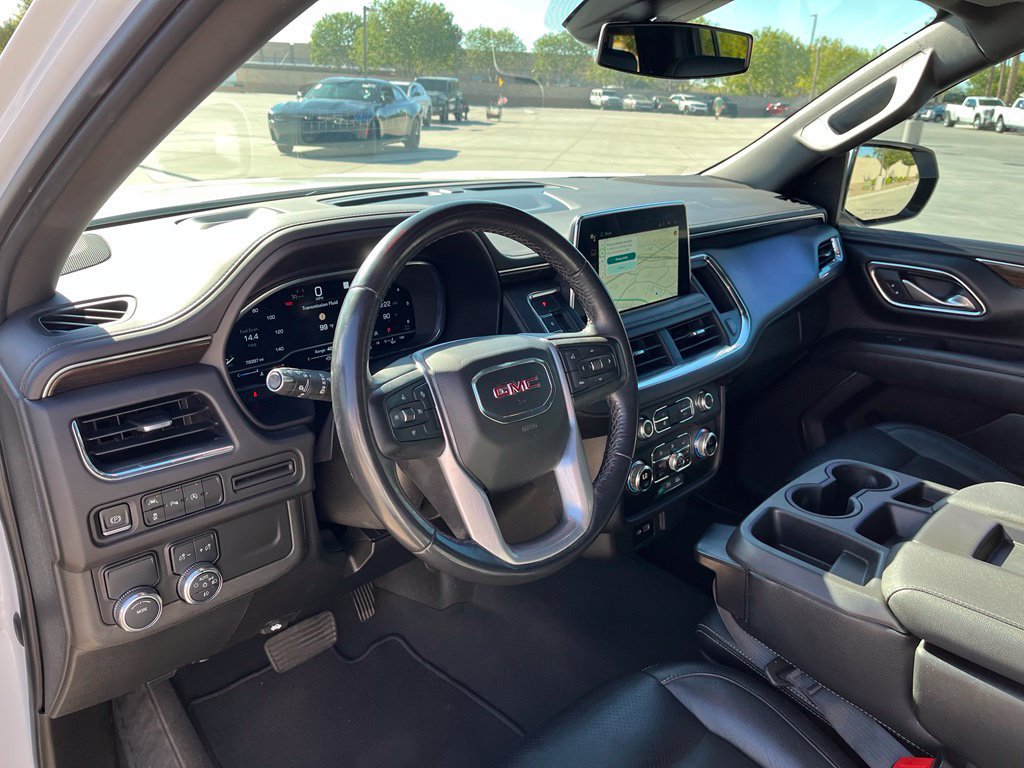 Used 2023 GMC Yukon XL SLE RWD image 13