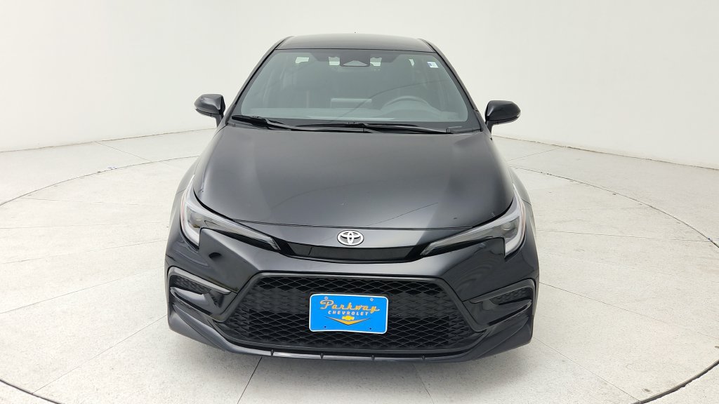 Used 2025 Toyota Corolla SE FWD image 2