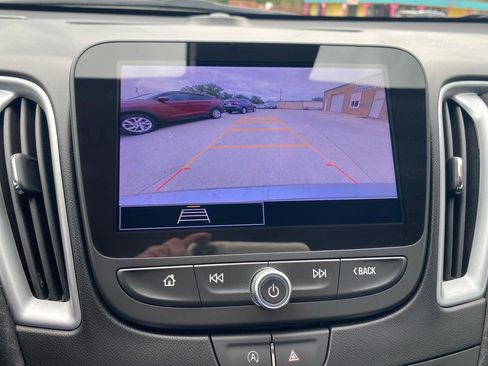 Used 2023 Chevrolet Malibu LT FWD image 14
