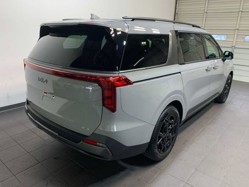 New 2026 Kia Carnival SX FWD image 3