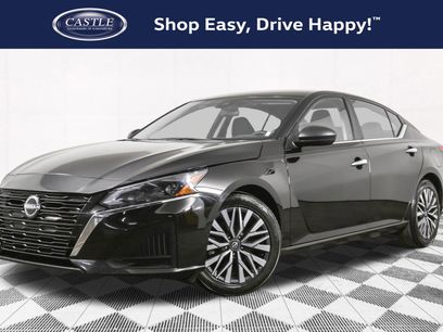 Used 2024 Nissan Altima 2.5 SV