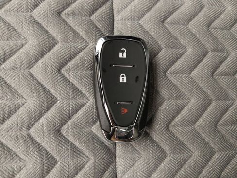 Used 2023 Chevrolet Equinox LT FWD image 32