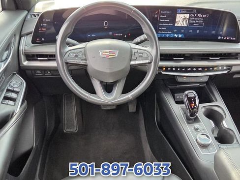 Used 2024 Cadillac XT4 Premium Luxury FWD image 11