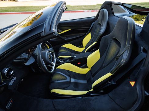 Used 2024 McLaren 750S Spider Ceramic Brakes Front Li image 36