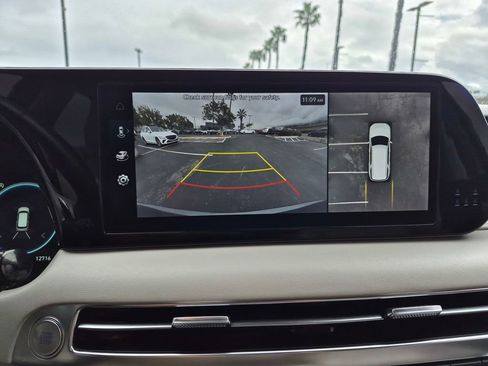 Used 2024 Hyundai Palisade Calligraphy image 16