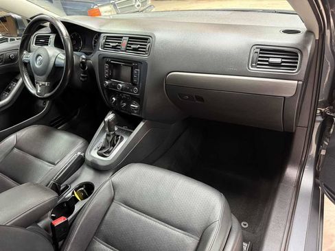 Used 2013 Volkswagen Jetta TDI FWD image 9