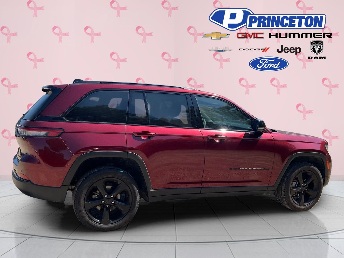 Certified 2025 Jeep Grand Cherokee Limited w/ Luxury Tech Group II AWD/4WD image 8