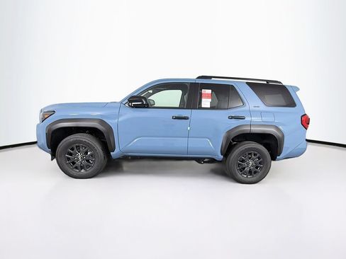 New 2026 Toyota 4Runner SR5 AWD/4WD image 5