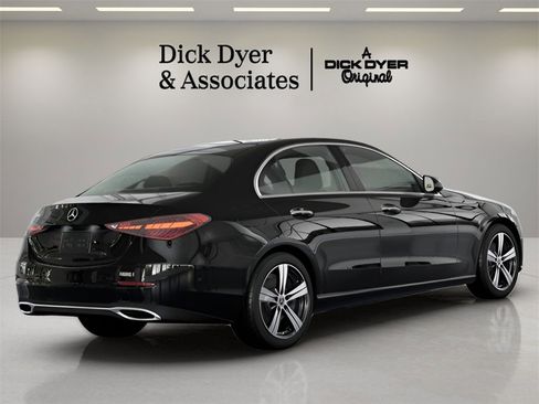 Used 2025 Mercedes-Benz C 300 Sedan image 10