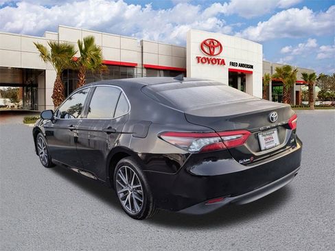 Certified 2023 Toyota Camry XLE image 7