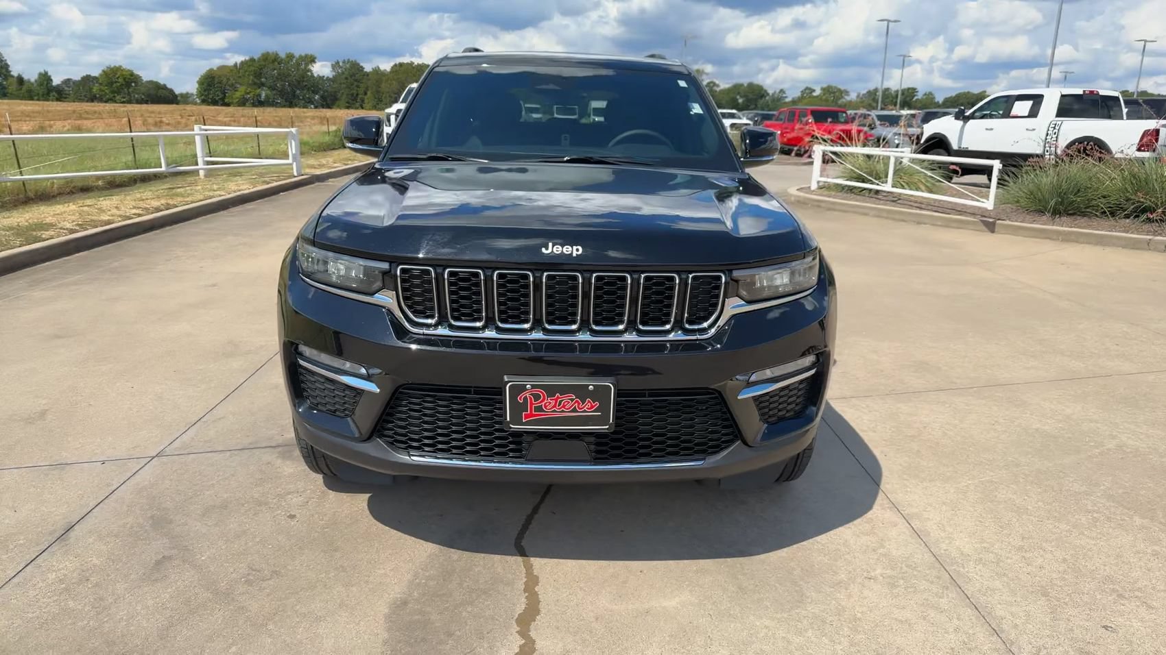 Used 2025 Jeep Grand Cherokee Limited RWD image 4