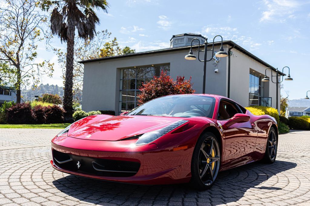 Used 2013 Ferrari 458 Italia Coupe RWD image 29