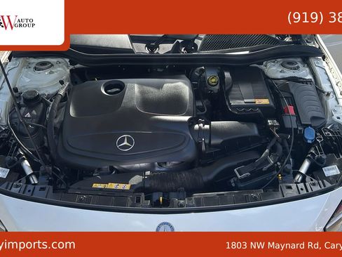 Used 2015 Mercedes-Benz GLA 250 4MATIC image 28