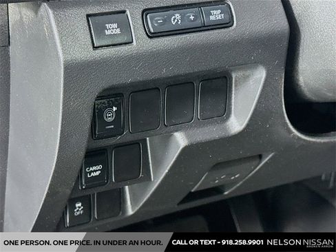 Used 2022 Nissan Frontier SV w/ Technology Package image 10