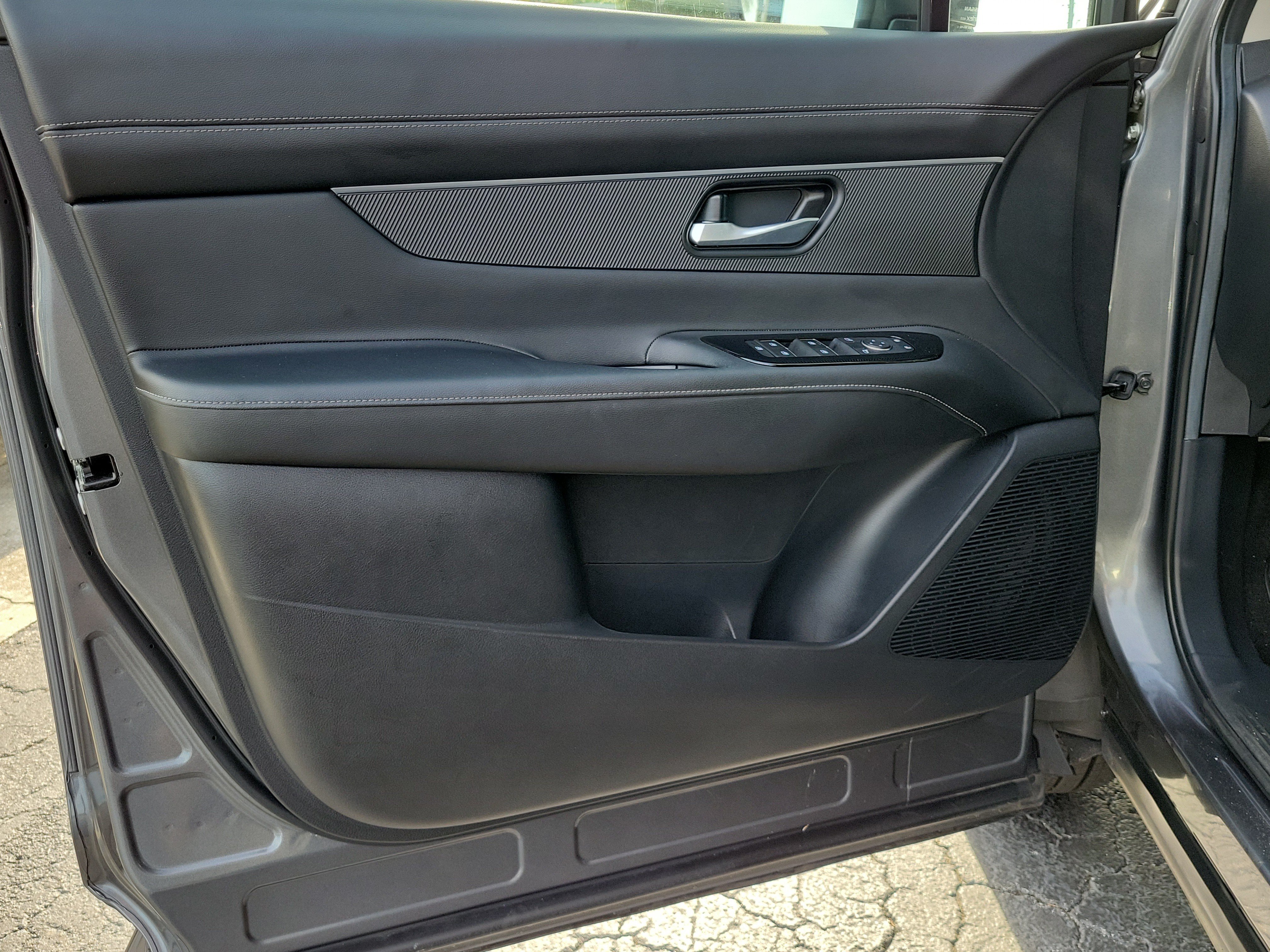 Certified 2025 Nissan Murano SV AWD/4WD image 16