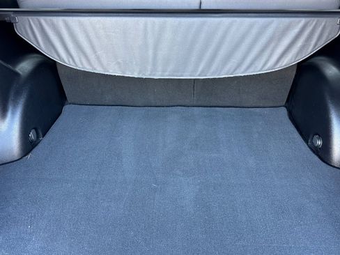 Used 2015 Toyota RAV4 Limited image 34