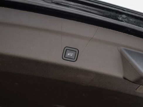 Used 2022 GMC Yukon Denali AWD/4WD image 56