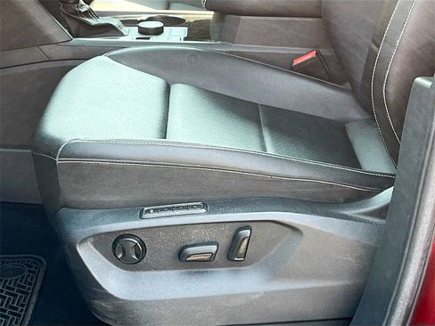 Used 2023 Volkswagen Atlas SEL R-Line image 19