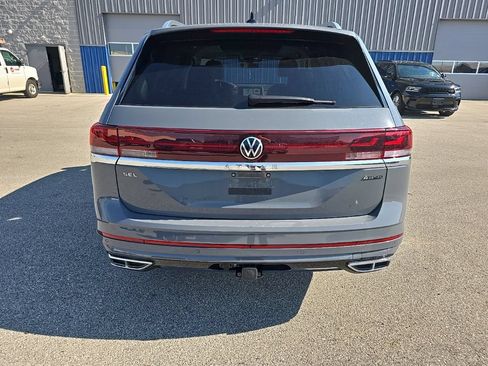 Used 2025 Volkswagen Atlas SEL Premium R-Line AWD/4WD image 4