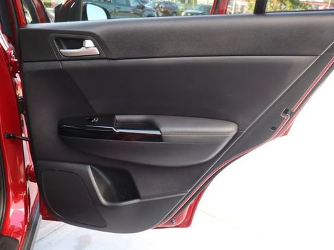 Used 2020 Kia Sportage EX w/ EX Technology Package FWD image 28