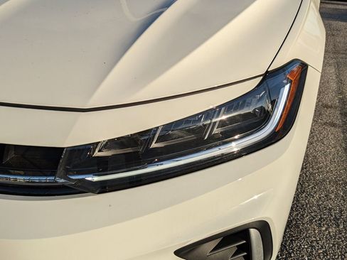 Certified 2025 Volkswagen Jetta S image 7