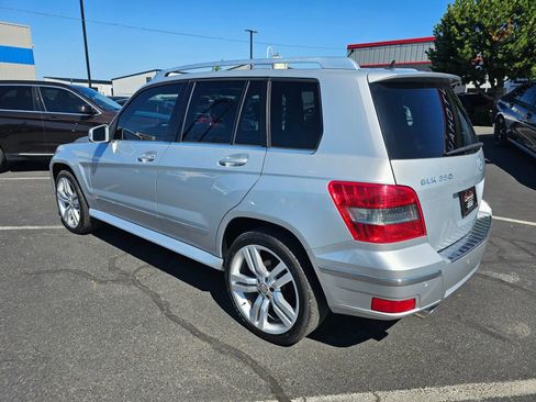 Used 2010 Mercedes-Benz GLK 350 4MATIC image 3