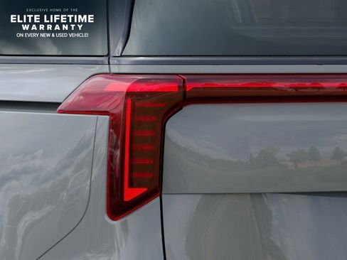 New 2026 Kia Carnival SX Prestige FWD image 12