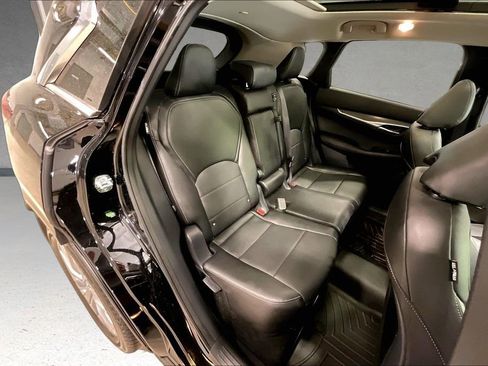 Used 2025 INFINITI QX50 Luxe AWD/4WD image 24