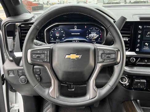 Used 2024 Chevrolet Silverado 2500 High Country image 22