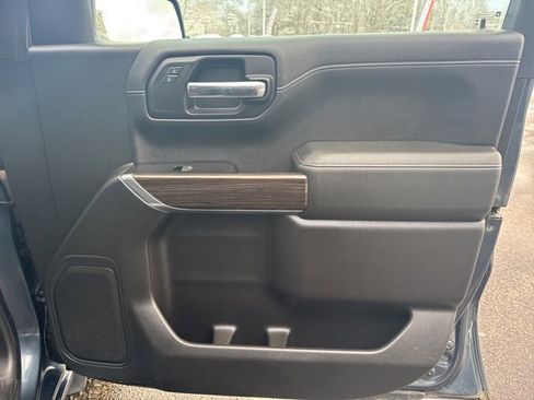 Used 2019 Chevrolet Silverado 1500 RST image 18