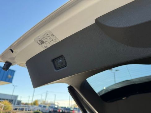 Used 2019 Lincoln Nautilus Reserve image 13