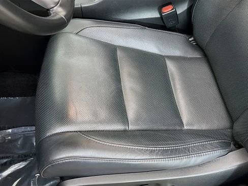 Used 2019 Toyota Highlander Limited image 20