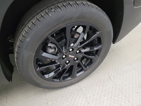 Used 2023 GMC Terrain SLE w/ Driver Convenience Package AWD/4WD image 31