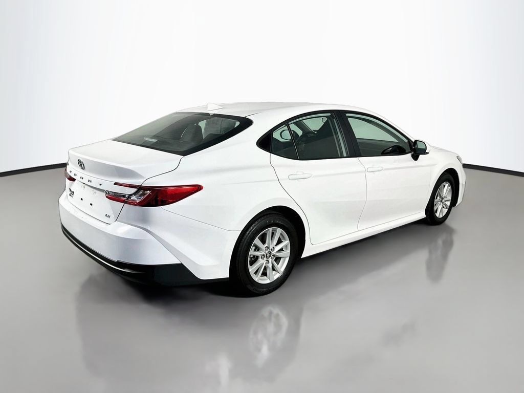 Used 2025 Toyota Camry LE FWD image 7