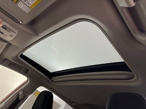 Used 2015 Toyota RAV4 XLE image 27