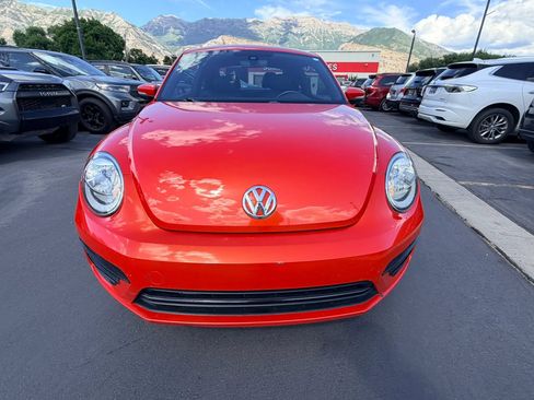 Used 2018 Volkswagen Beetle 2.0T S FWD image 9