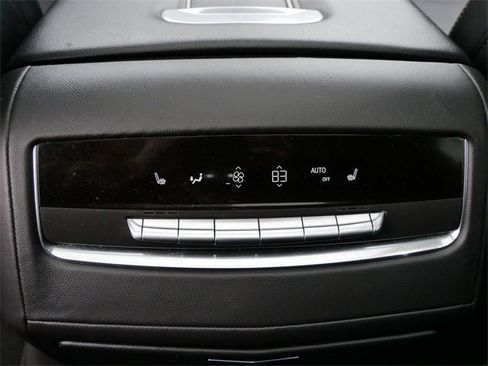 Used 2023 Cadillac Escalade ESV Premium Luxury image 10