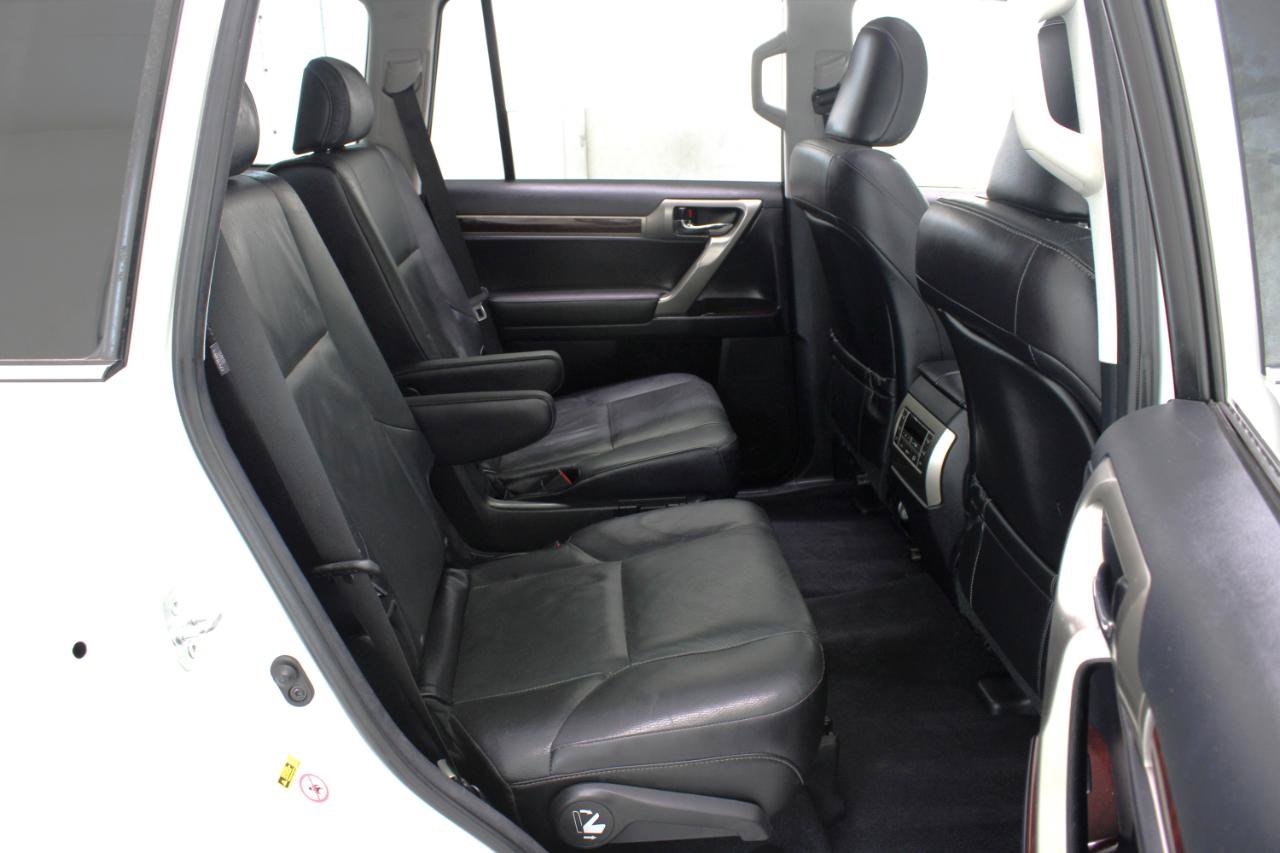 Used 2017 Lexus GX 460 Premium AWD/4WD image 44