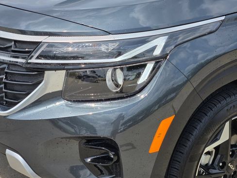 New 2026 Kia Seltos S AWD/4WD image 6