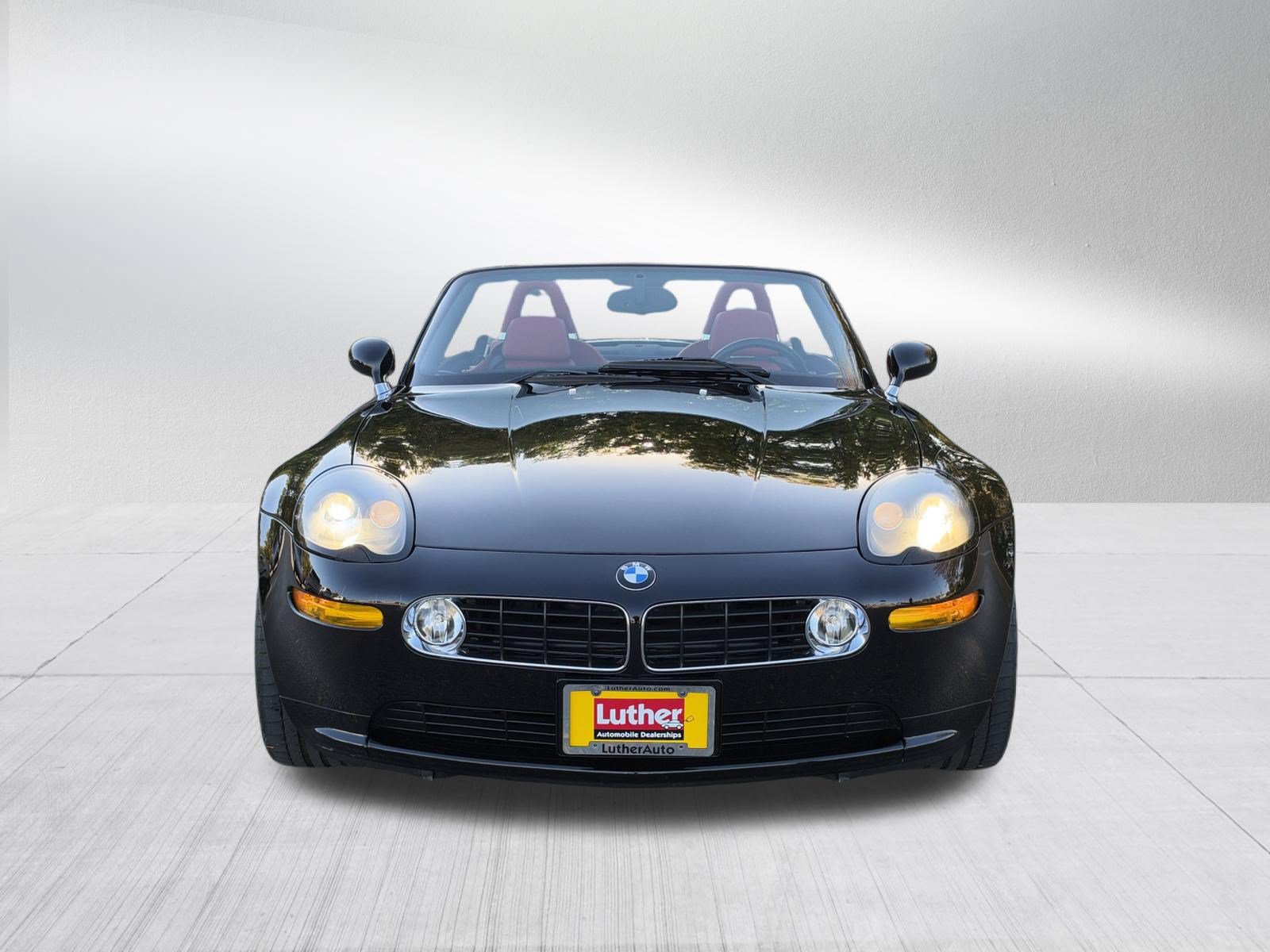 Used 2003 BMW Z8 RWD image 2