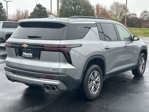 Certified 2025 Chevrolet Traverse LT image 7