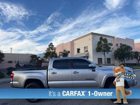 Used 2017 Toyota Tacoma SR5 w/ SR5 Appearance Package (SM) RWD image 4