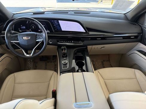 Certified 2023 Cadillac Escalade ESV Premium Luxury w/ LPO, Radiant Package image 21